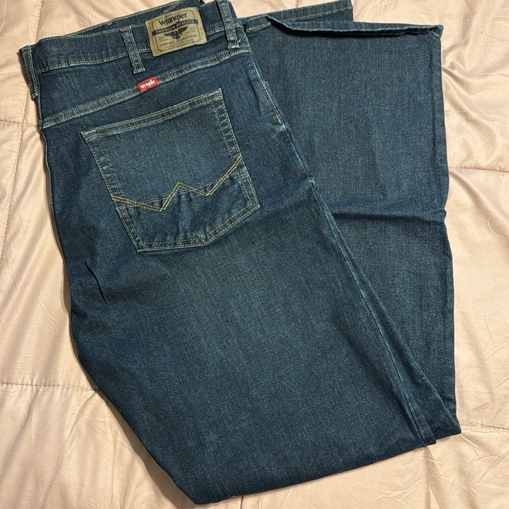 NWOT Wrangler Jeans